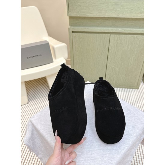 Balenciaga Slippers