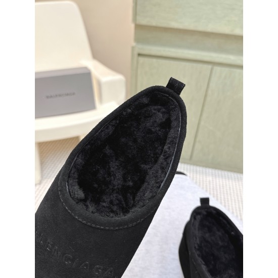Balenciaga Slippers