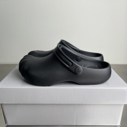 Balenciaga Slippers