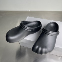 Balenciaga Slippers