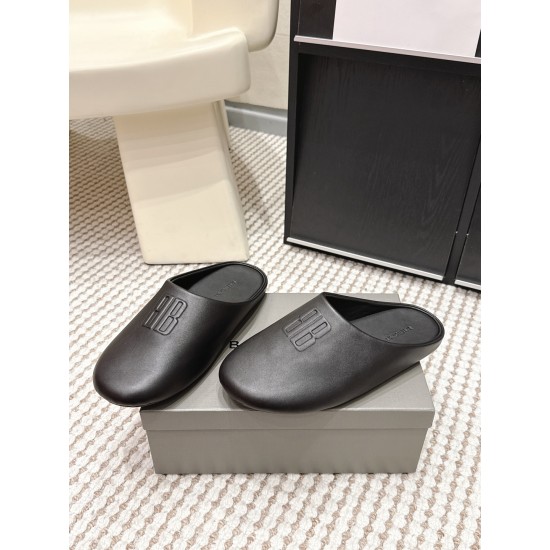Balenciaga Slippers