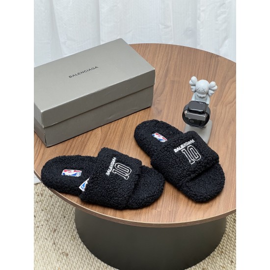 Balenciaga Slippers