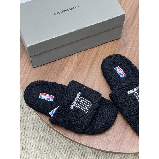 Balenciaga Slippers