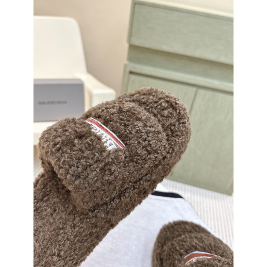 Balenciaga Slippers