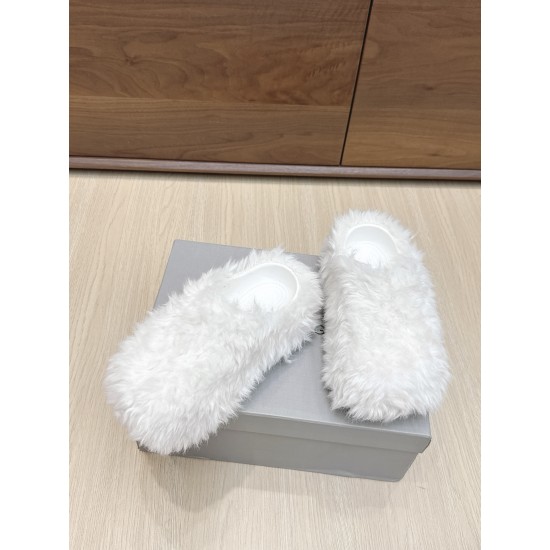 Balenciaga Slippers