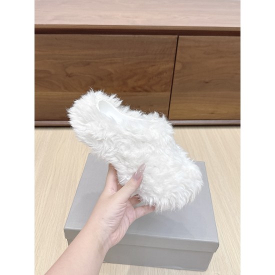 Balenciaga Slippers