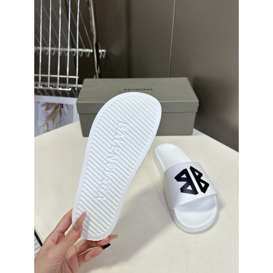 Balenciaga Slippers