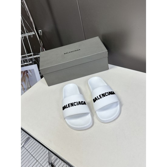Balenciaga Slippers