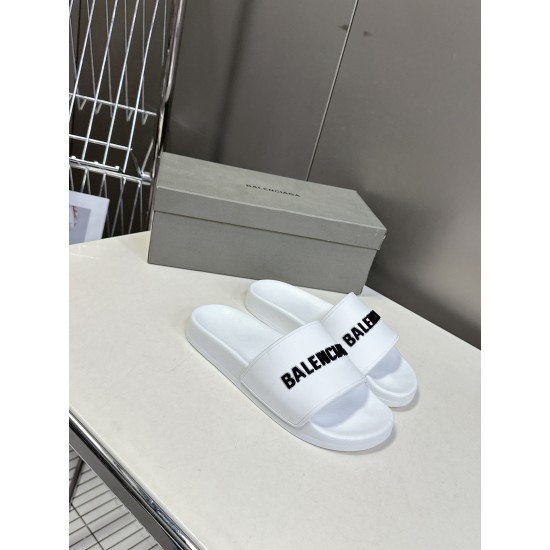 Balenciaga Slippers