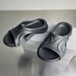 Balenciaga Slippers