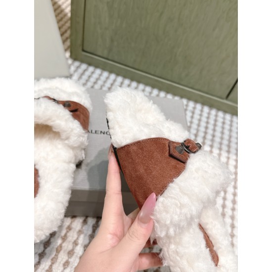 Balenciaga Slippers