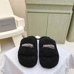 Balenciaga Slippers