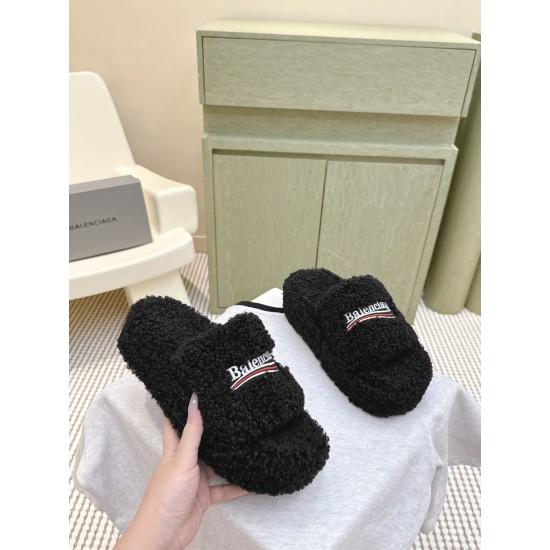 Balenciaga Slippers