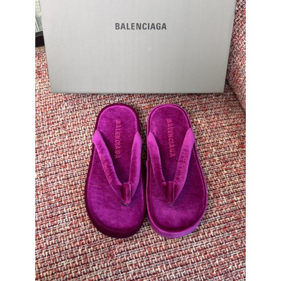 Balenciaga Slippers