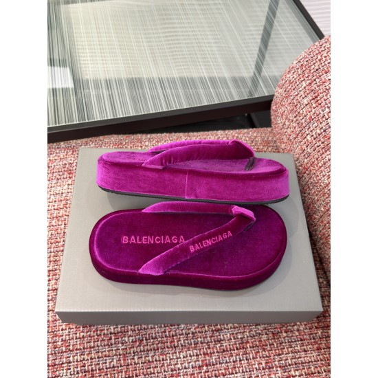 Balenciaga Slippers