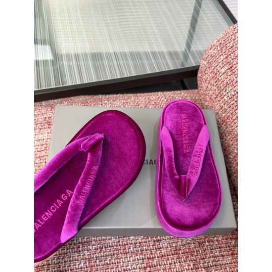 Balenciaga Slippers