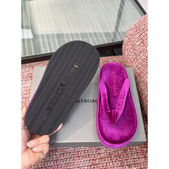 Balenciaga Slippers