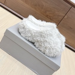 Balenciaga Slippers