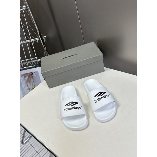 Balenciaga Slippers