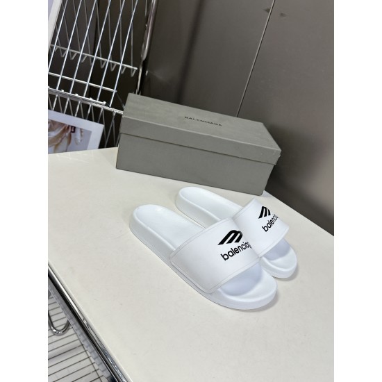 Balenciaga Slippers