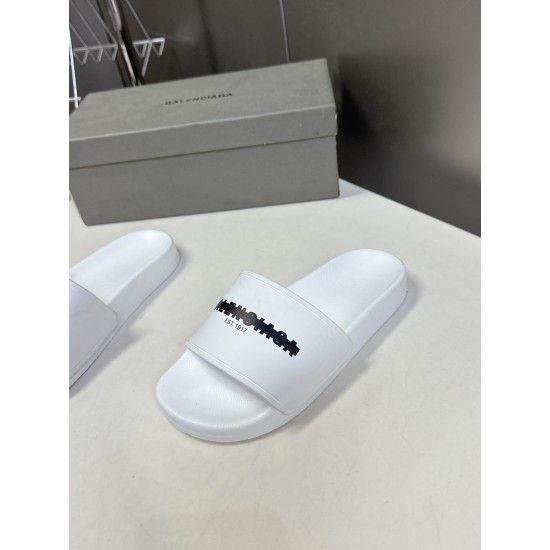Balenciaga Slippers