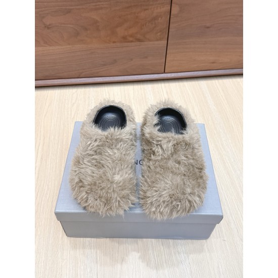 Balenciaga Slippers