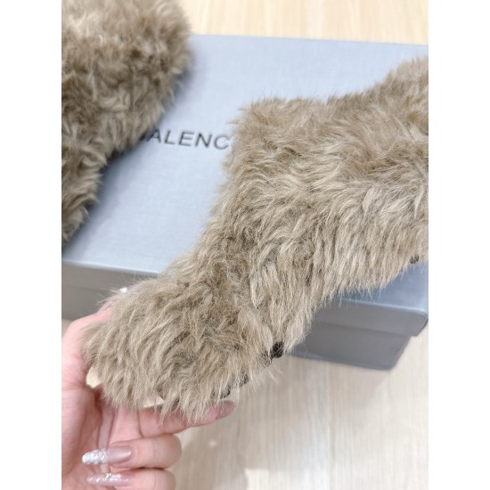 Balenciaga Slippers