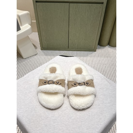 Balenciaga Slippers
