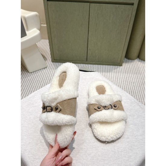 Balenciaga Slippers