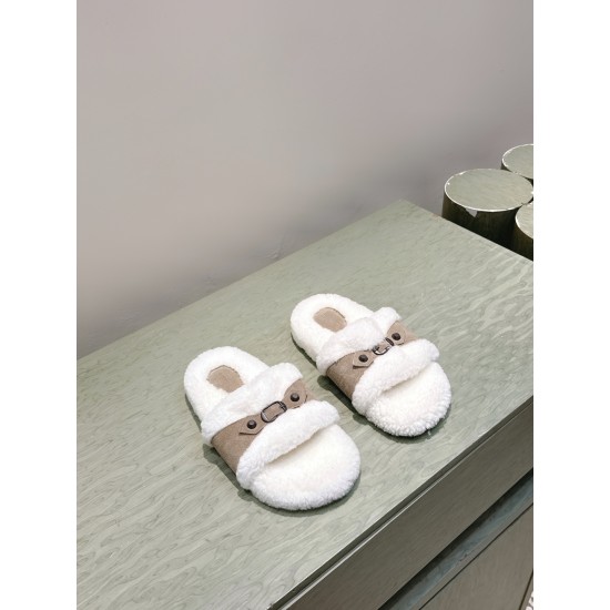 Balenciaga Slippers