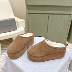 Balenciaga Slippers