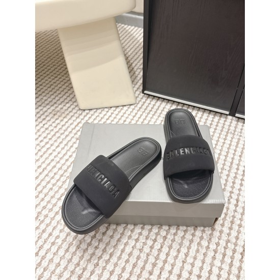 Balenciaga Slippers