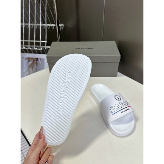 Balenciaga Slippers