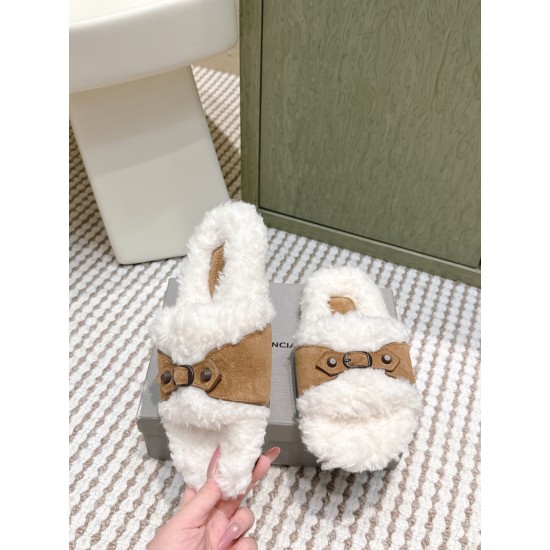 Balenciaga Slippers