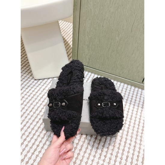 Balenciaga Slippers