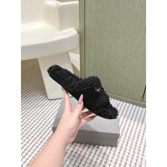 Balenciaga Slippers