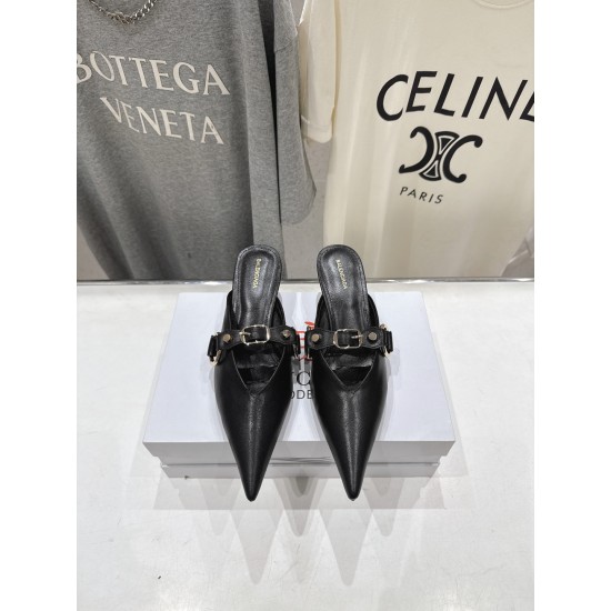 Balenciaga Slippers