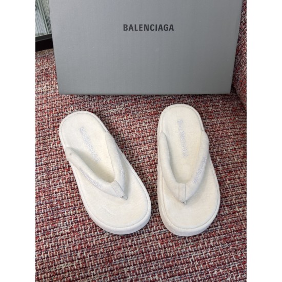 Balenciaga Slippers