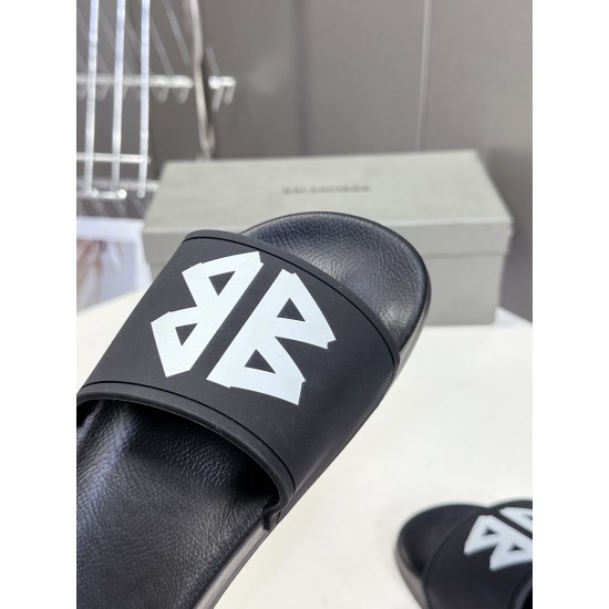 Balenciaga Slippers