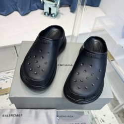 Balenciaga Slippers