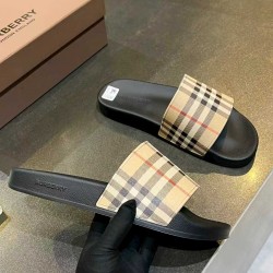 Burberry slippers