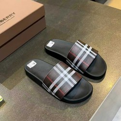 Burberry slippers