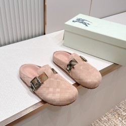 Burberry slippers