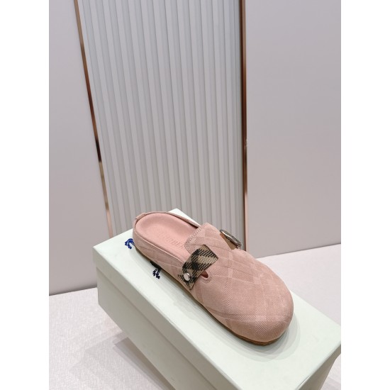 Burberry slippers