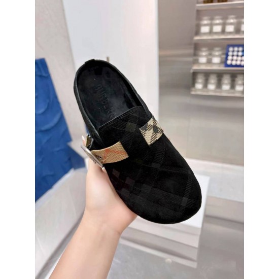 Burberry slippers
