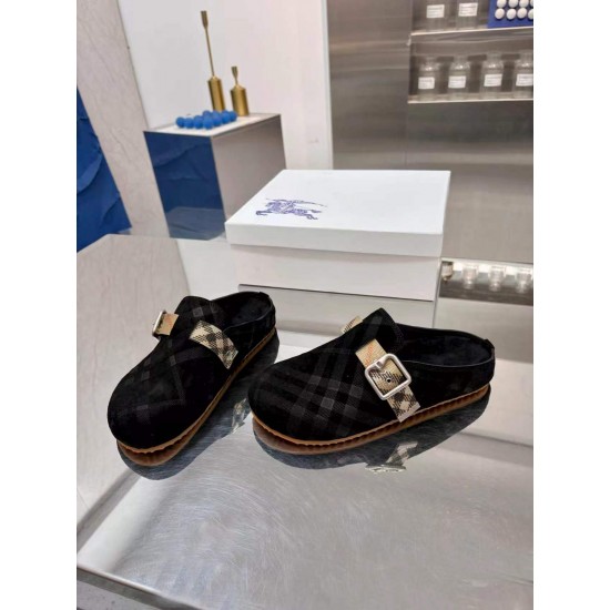 Burberry slippers