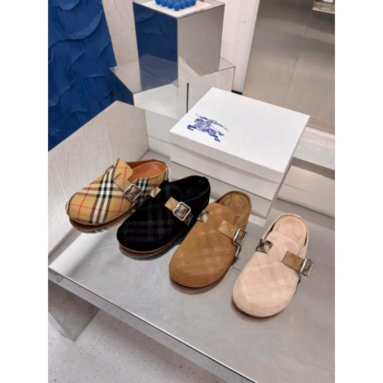 Burberry slippers