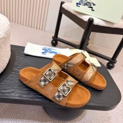 Burberry slippers
