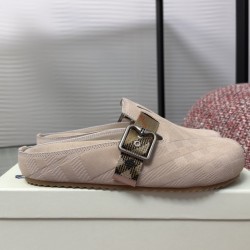 Burberry slippers