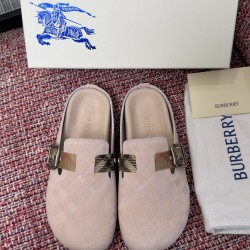 Burberry slippers